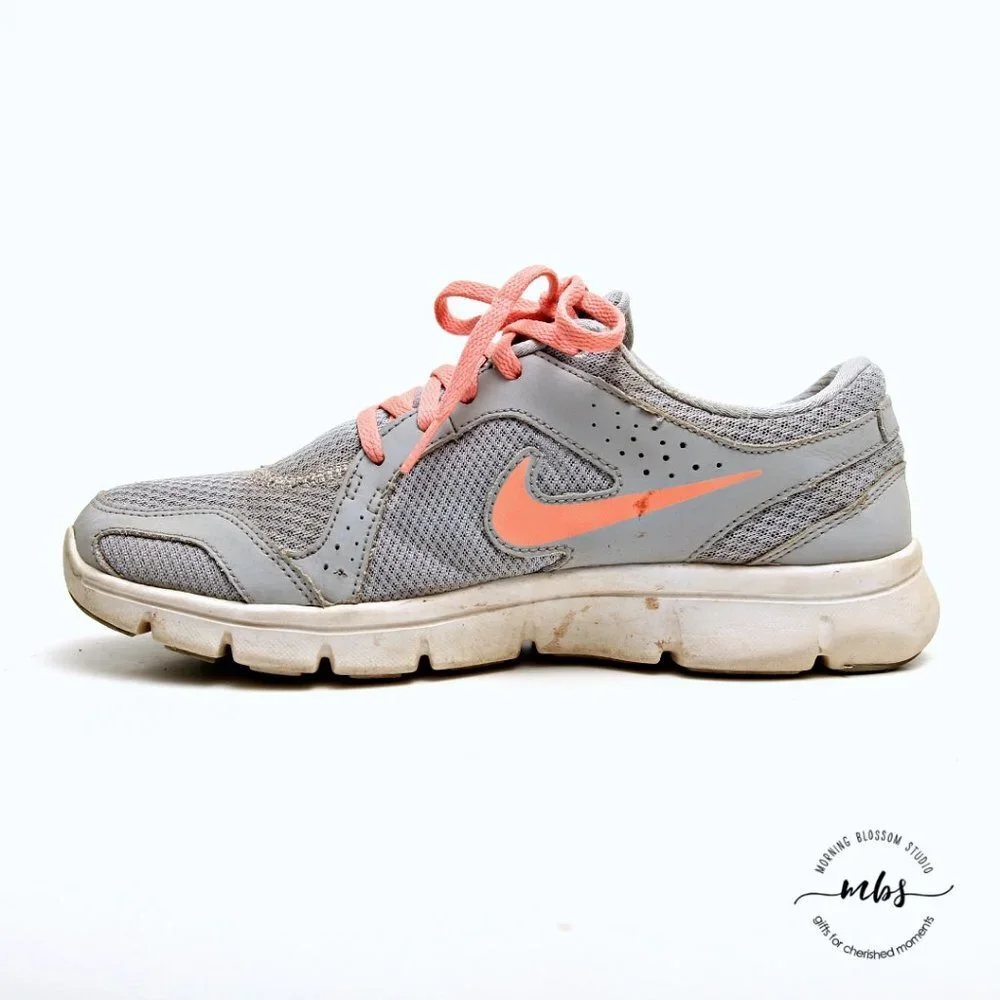 Nike women size